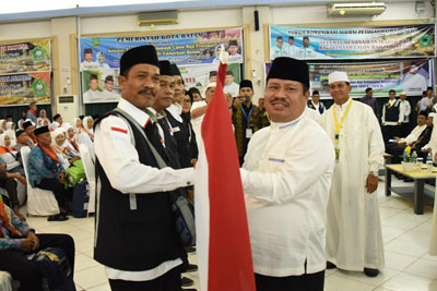 Bupati Bengkalis Lepas JCH Kloter 4 Menuju Madinah